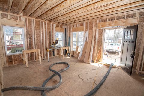 A home in DowagiacCity_Cass