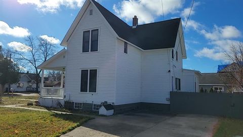 A home in Grayling Twp