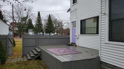 A home in Grayling Twp