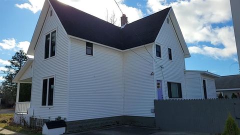 A home in Grayling Twp