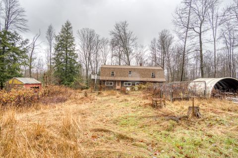 A home in Victory Twp