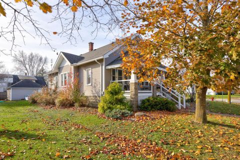 A home in Birch Run Vlg