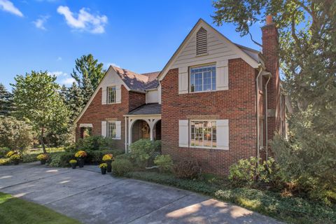 A home in Bloomfield Twp