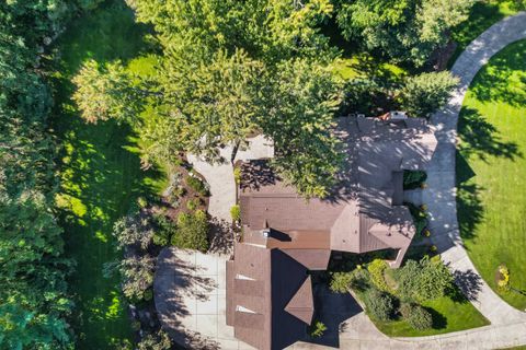 A home in Bloomfield Twp