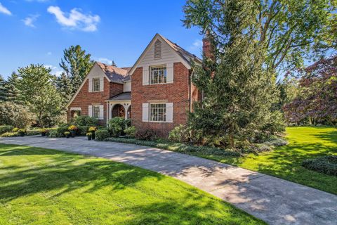 A home in Bloomfield Twp