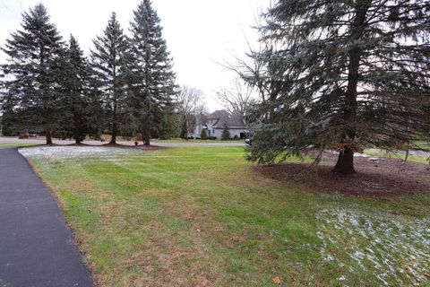 A home in Commerce Twp