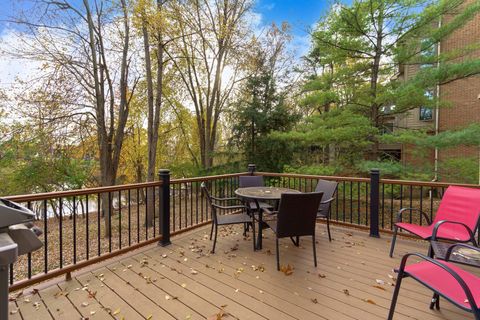 A home in West Bloomfield Twp