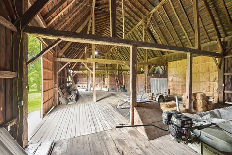 A home in Cohoctah Twp