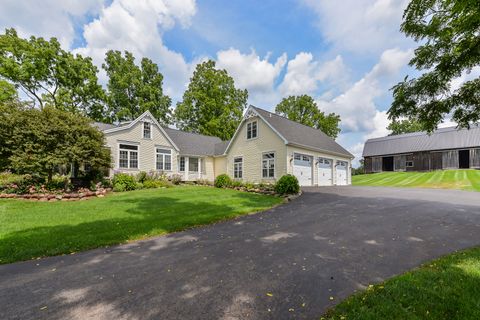 A home in Cohoctah Twp