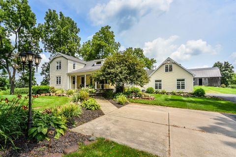 A home in Cohoctah Twp