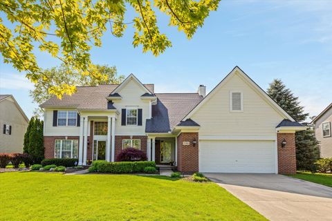 A home in West Bloomfield Twp