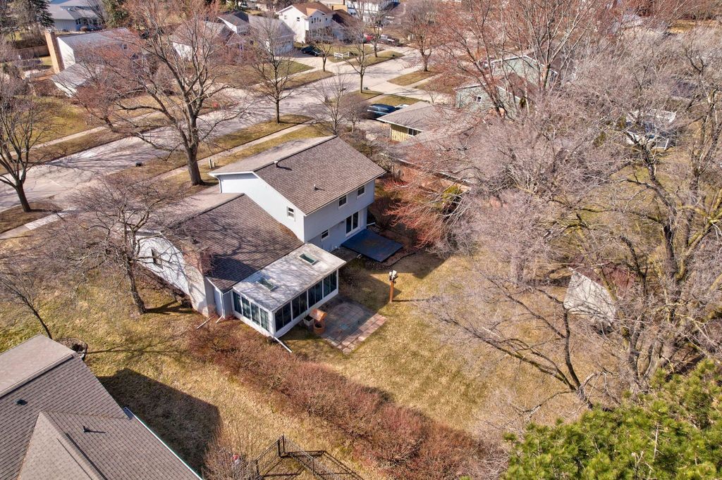 listing image 50