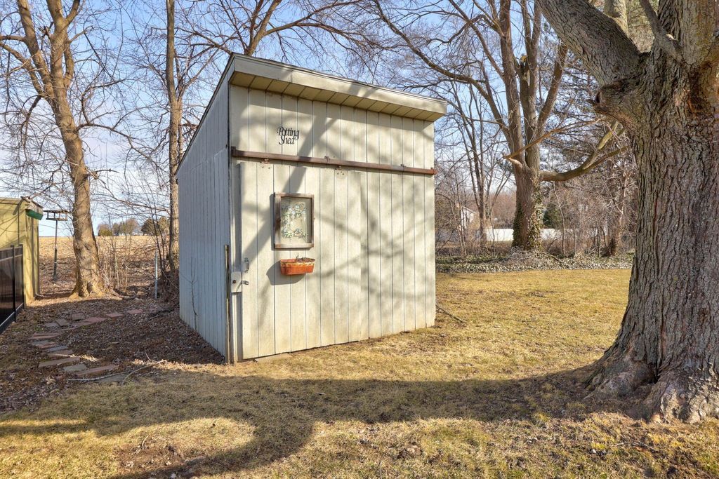 listing image 42