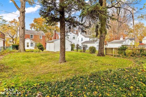 A home in Grosse Pointe Woods