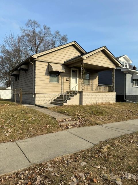 A home in Warren