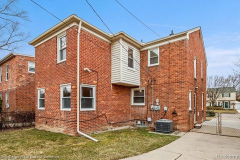 A home in GrossePointeWoodsCity_Wayne