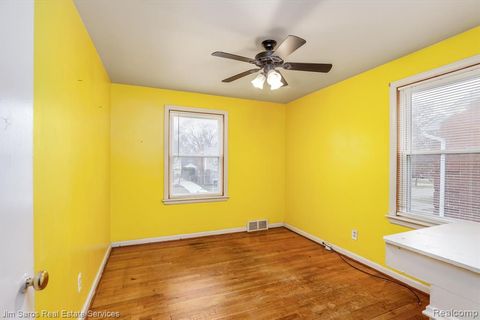 A home in GrossePointeWoodsCity_Wayne