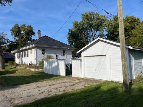 A home in North Branch Vlg