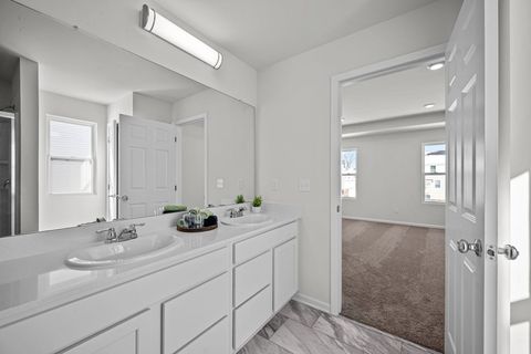 A home in WhiteLakeCharterTownship_Oakland