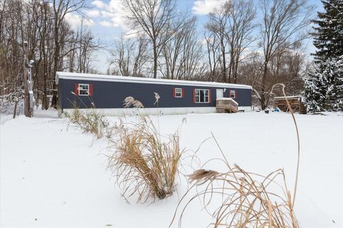 A home in Bloomingdale Twp