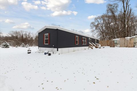 A home in Bloomingdale Twp