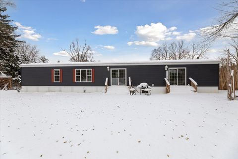 A home in Bloomingdale Twp