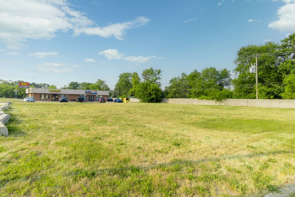 29030 UTICA Road