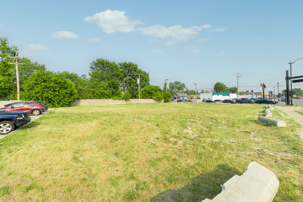 29030 UTICA Road