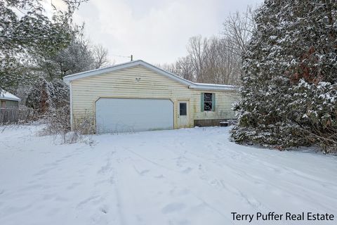 A home in Courtland Twp