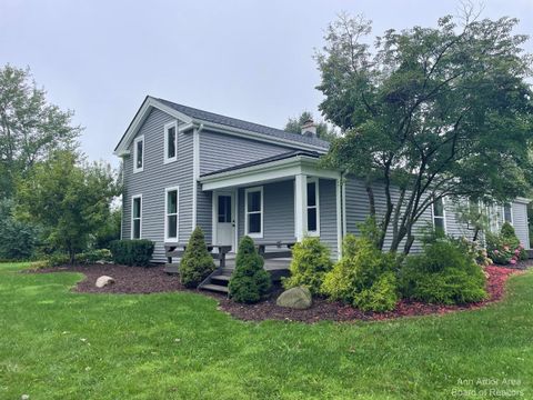 A home in Ann Arbor Twp