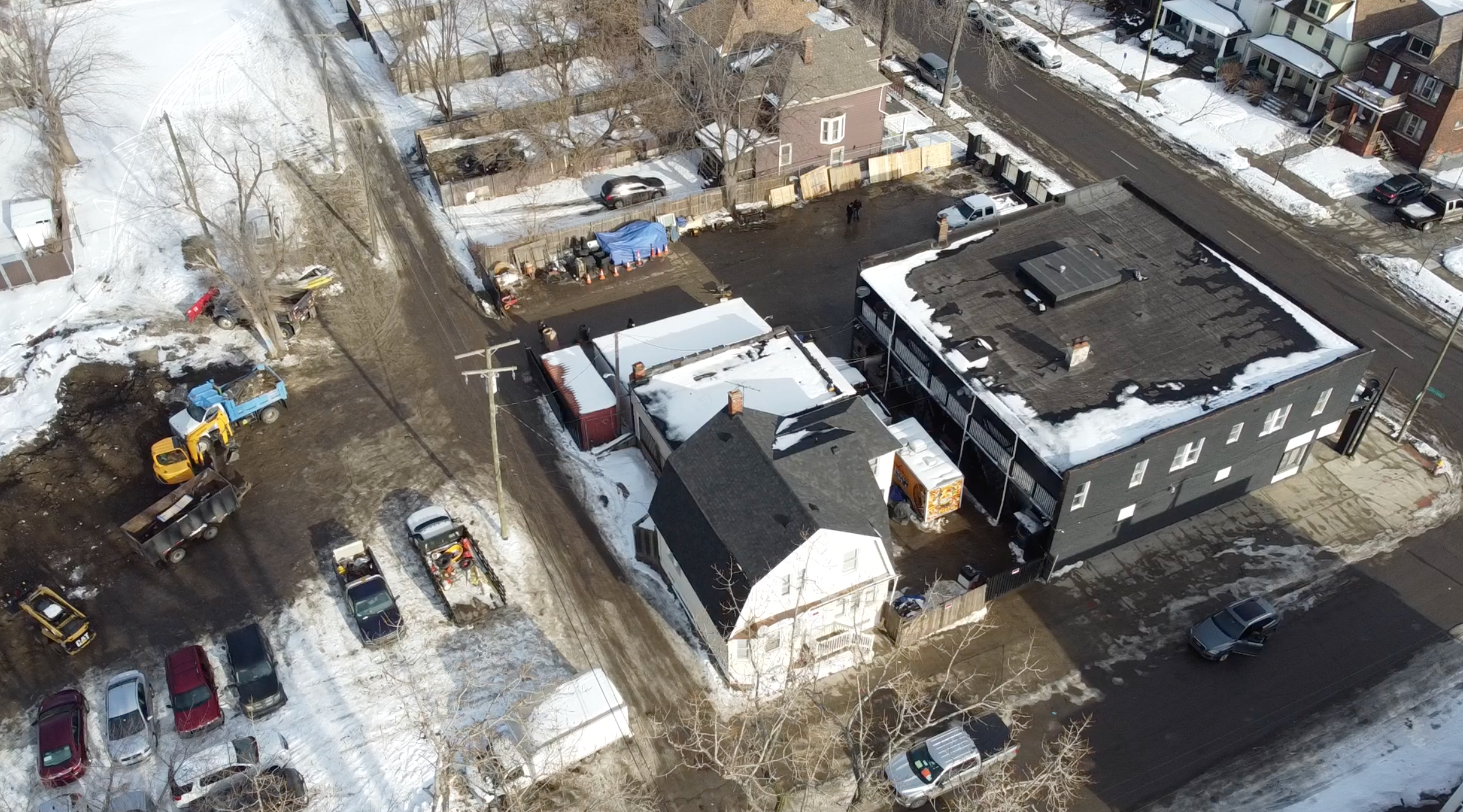1201 LIVERNOIS Avenue