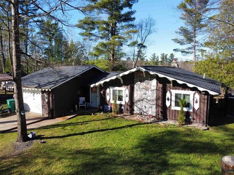 A home in Mills Twp