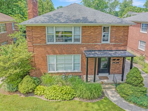 A home in Grosse Pointe Park