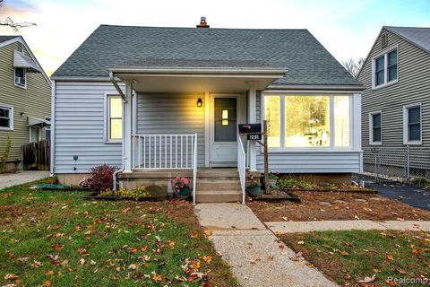 A home in RoyalOakCity_Oakland
