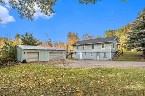 A home in Pennfield Twp