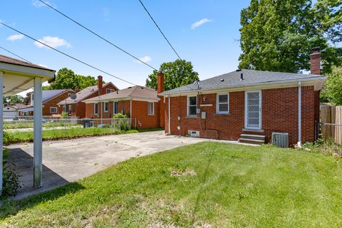 A home in Dearborn Heights