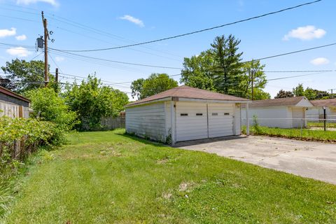 A home in Dearborn Heights