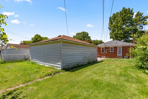 A home in Dearborn Heights