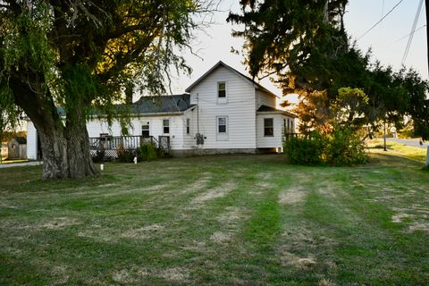 A home in Ida Twp