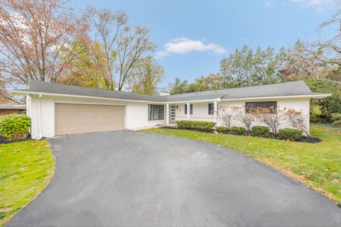 A home in Bloomfield Twp