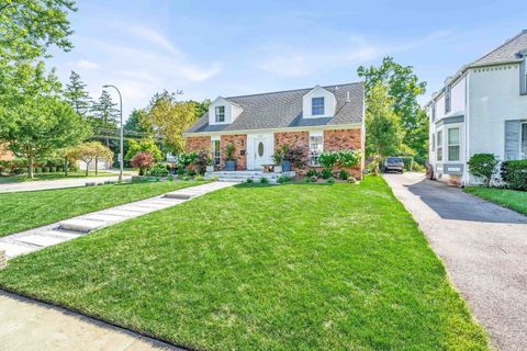 A home in Grosse Pointe Park