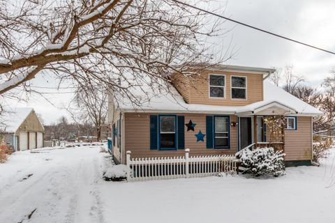 A home in Wayne Twp