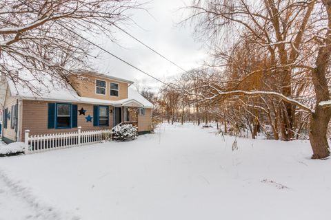 A home in Wayne Twp