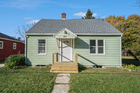 A home in Kalamazoo Twp