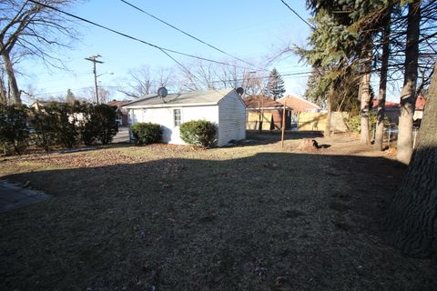 A home in Dearborn Heights