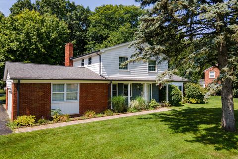 A home in Bloomfield Twp