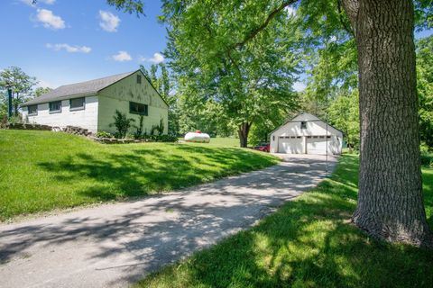 A home in Green Oak Twp