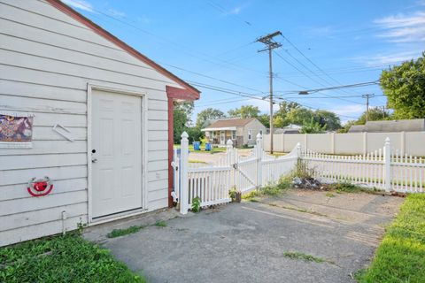 A home in Dearborn Heights