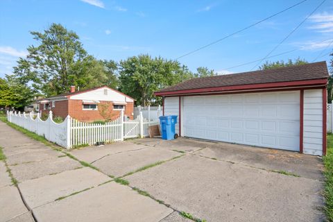 A home in Dearborn Heights