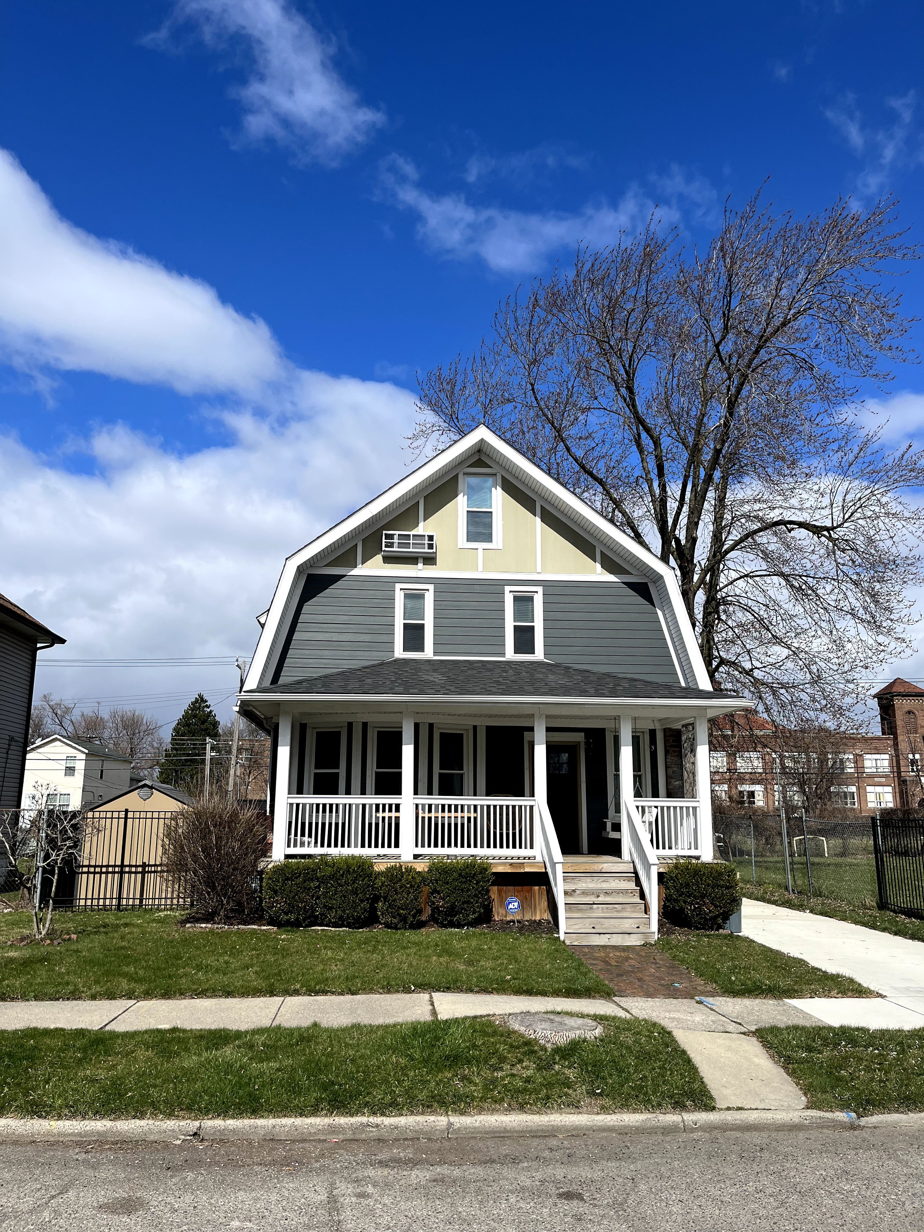 View Highland Park, MI 48203 house